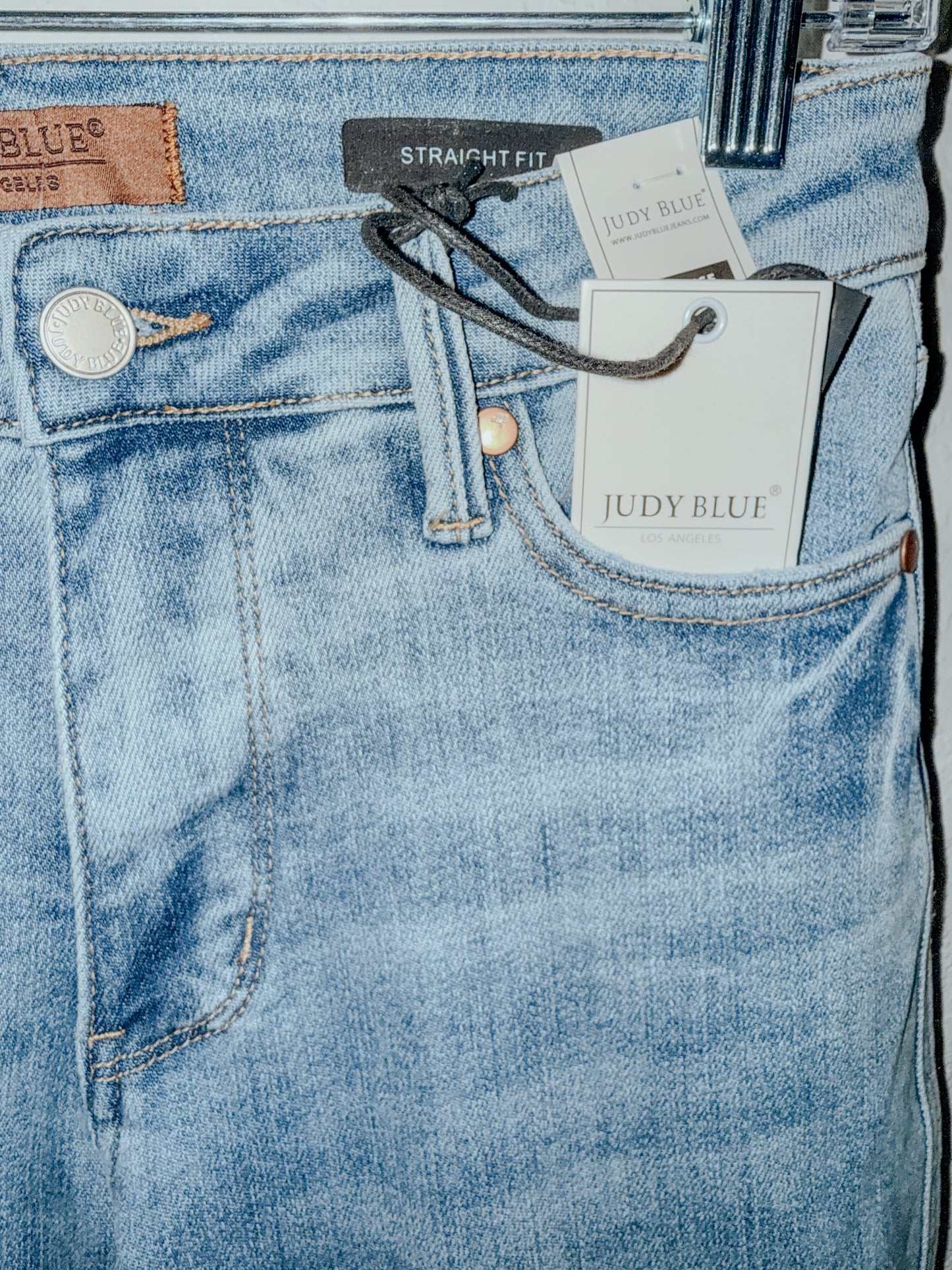 Judy Blue - Straight Fit Tummy Control Vintage Wash