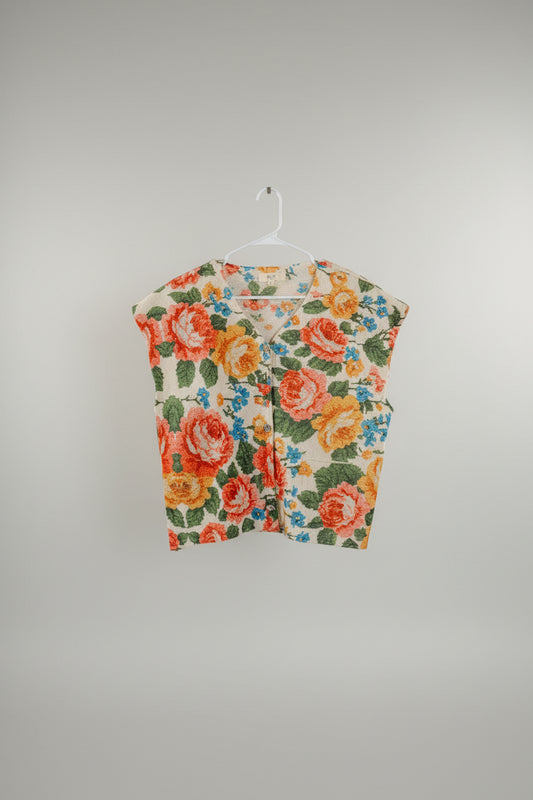 FLORAL TAPESTRY BUTTON KNIT TOP