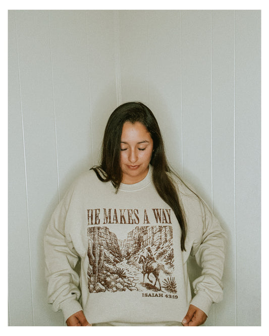 He Makes A Way - Pullover