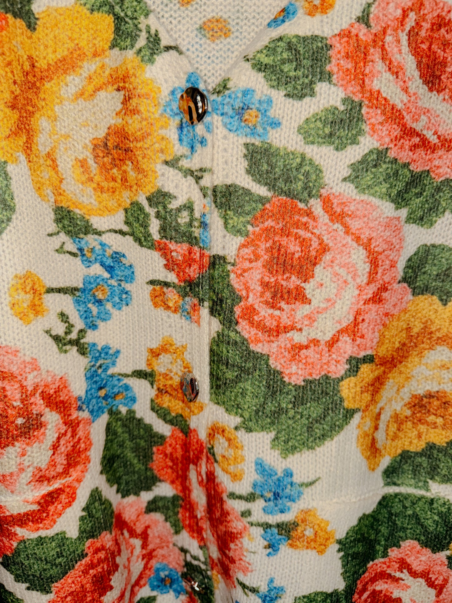 FLORAL TAPESTRY BUTTON KNIT TOP